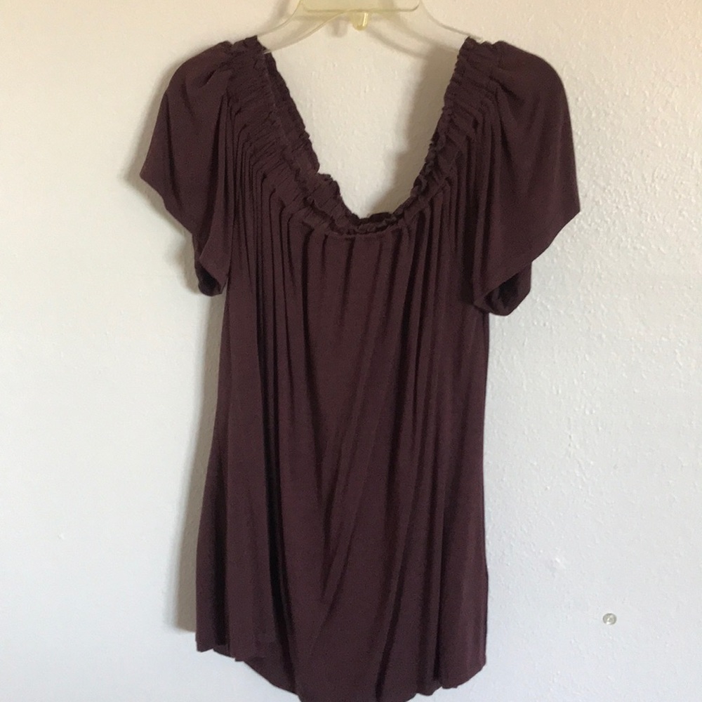 Off shoulder shirt